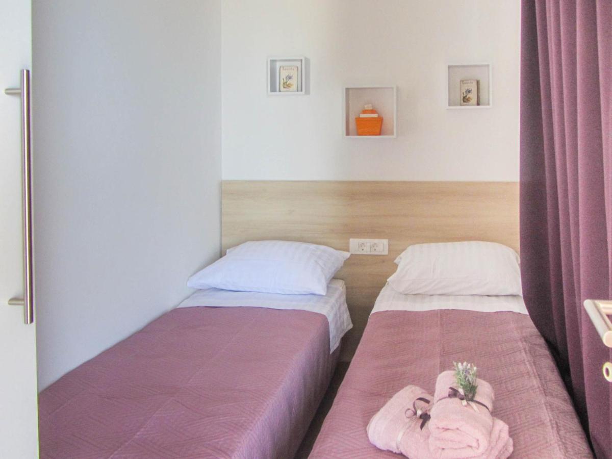 Mobile home Opal 2 Biograd Na Moru Esterno foto