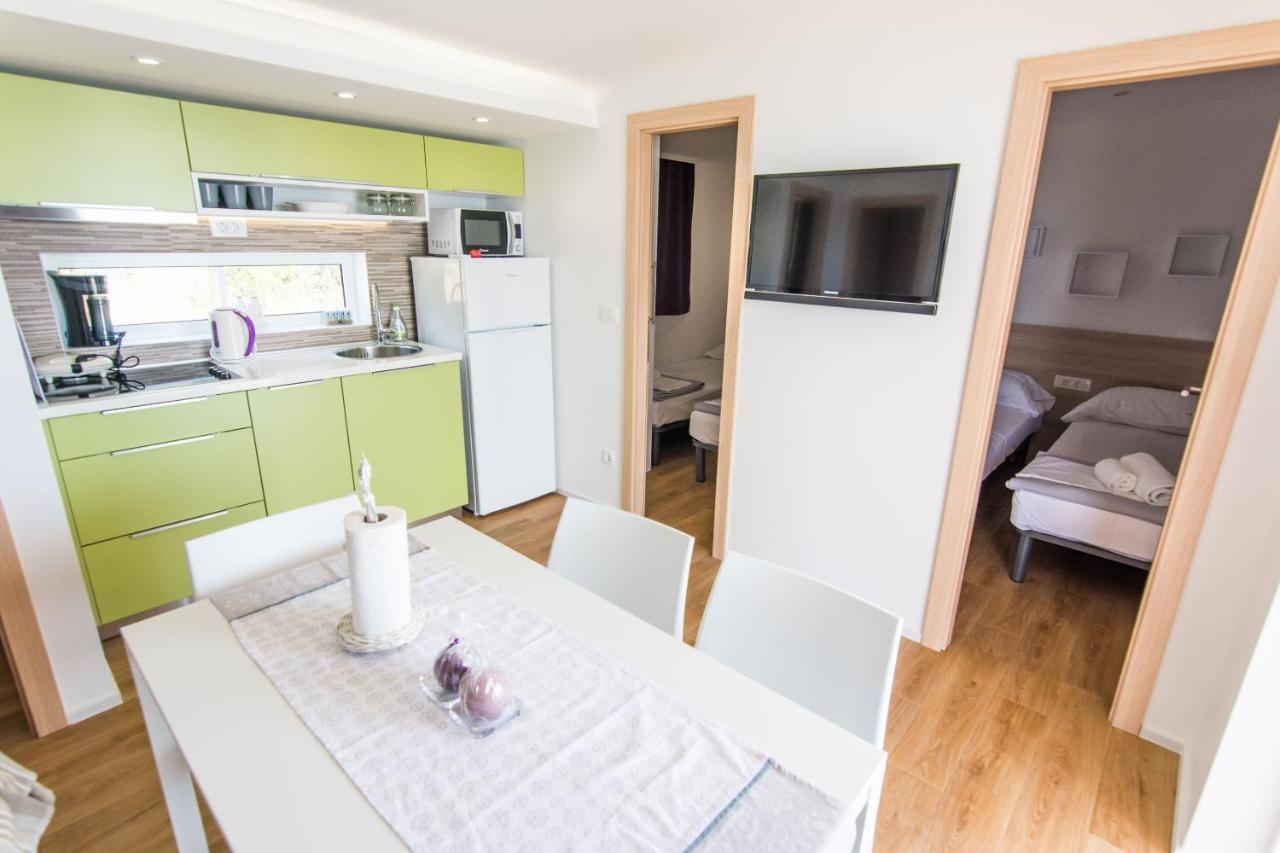 Mobile home Opal 2 Biograd Na Moru Esterno foto
